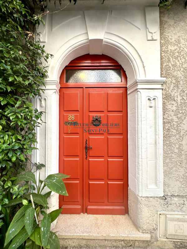 Maison - 220 m² - 10 pièces