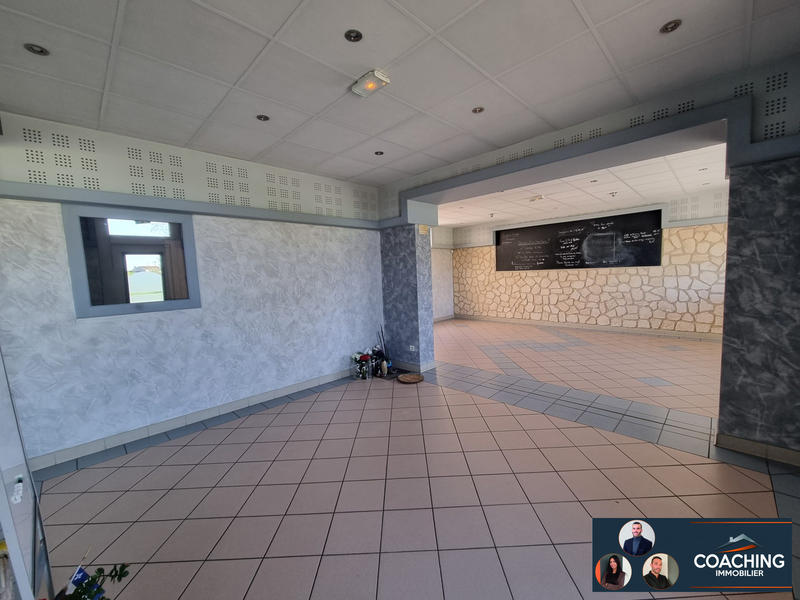 Maison - 437 m² - 10 pièces