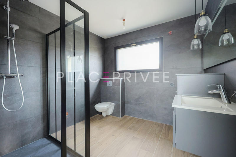 Maison - 146 m² - 6 pièces