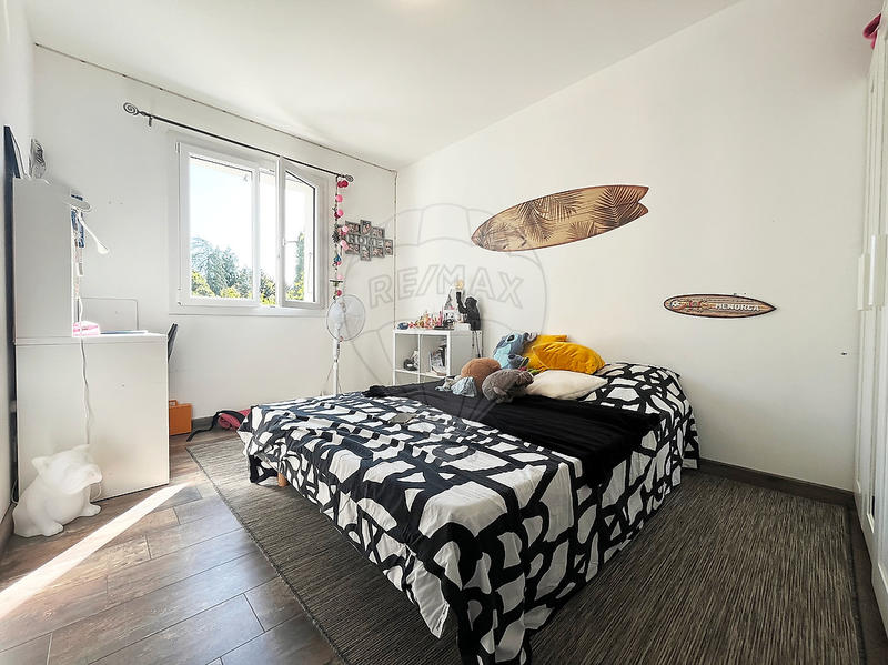 Maison - 143 m² - 6 pièces