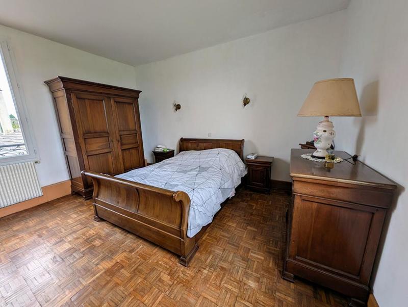 Maison - 180 m² - 7 pièces