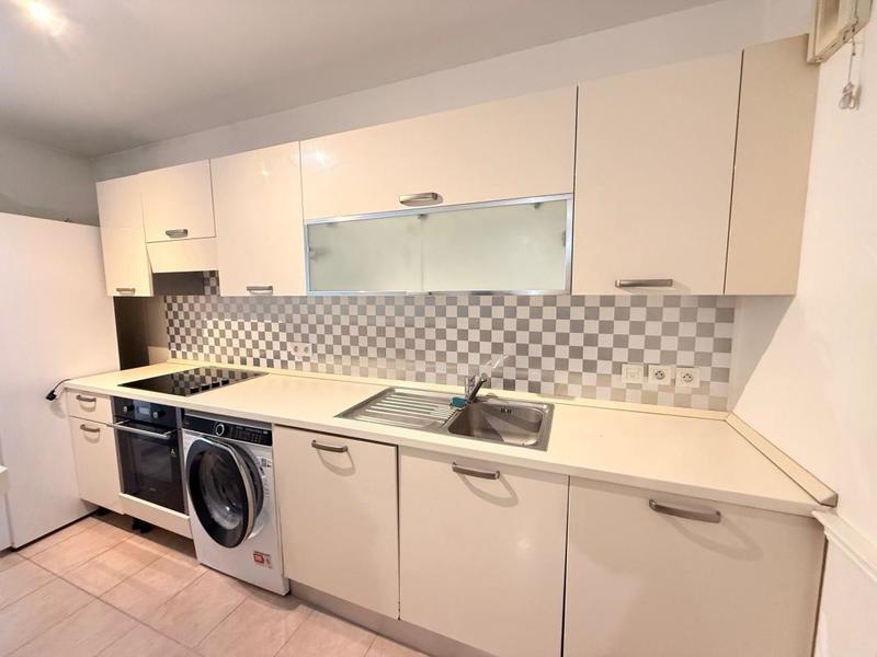 Appartement - 85 m² - 4 pièces