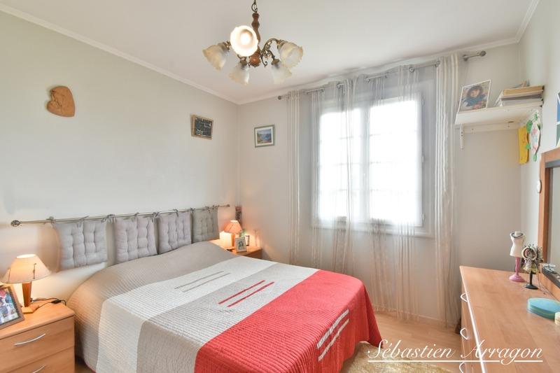 Maison - 98 m² - 4 pièces