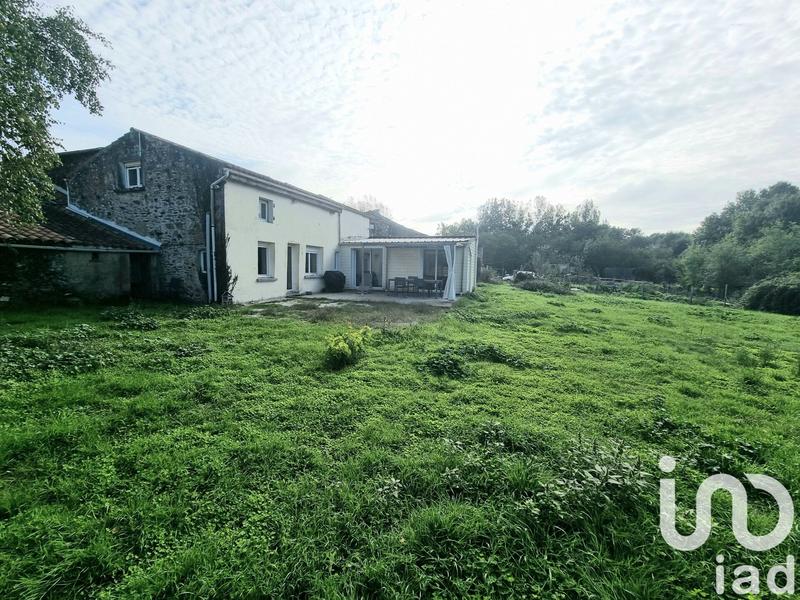 Maison - 139 m² - 7 pièces