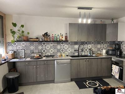 Maison traditionnelle - 152 m² - 6 pièces