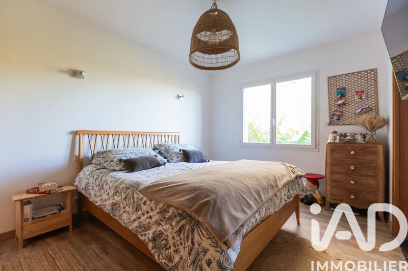 Maison - 238 m² - 6 pièces