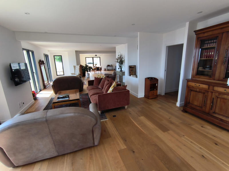 Villa - 400 m² - 4 pièces