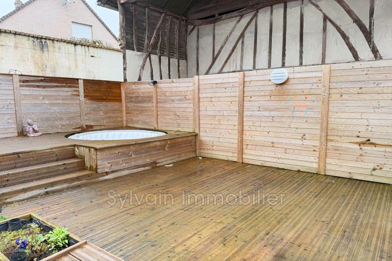 Maison - 197 m² - 7 pièces