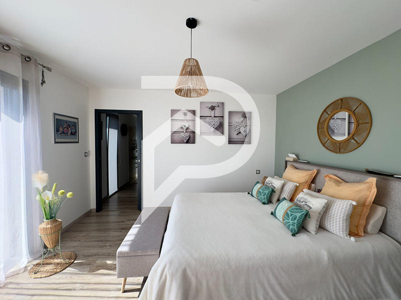 Maison - 190 m² - 6 pièces