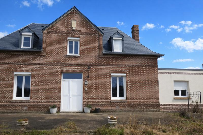 Maison - 99 m² - 6 pièces