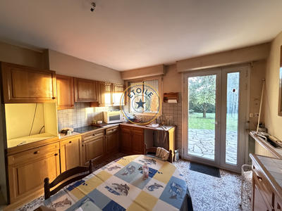 Maison - 202 m² - 6 pièces