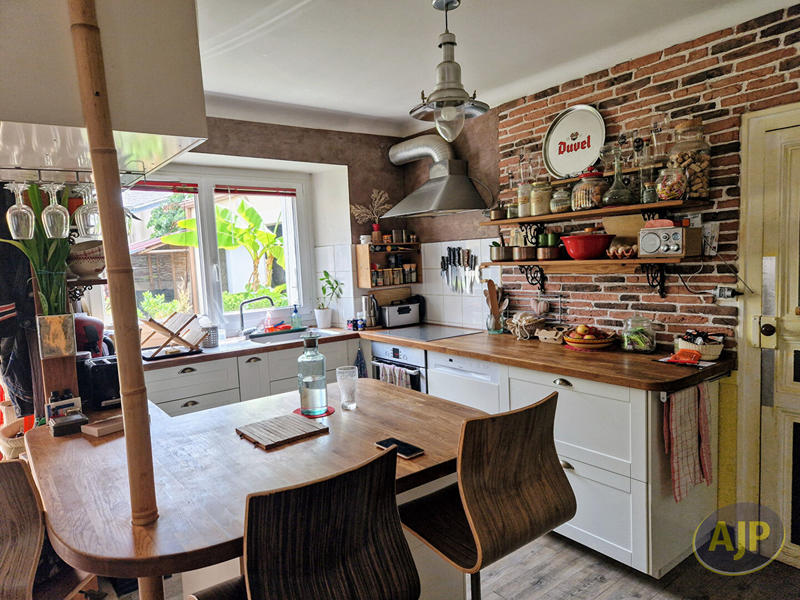 Maison - 90 m² - 4 pièces