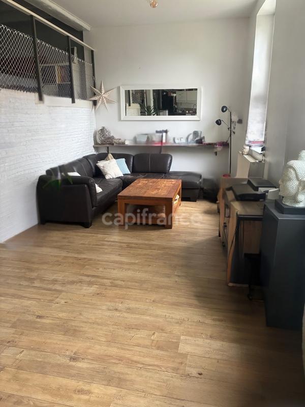 Loft - 74 m² - 3 pièces