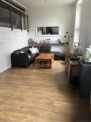 Loft - 74 m² - 3 pièces