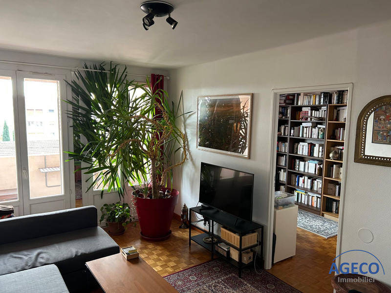 Appartement - 57 m² - 3 pièces