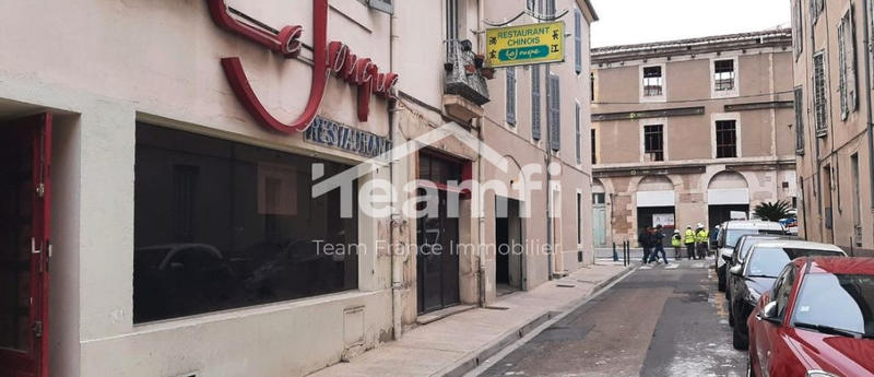 Maison - 280 m² - 8 pièces