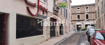 Maison - 280 m² - 8 pièces