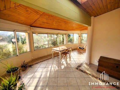 Maison traditionnelle - 133 m² - 7 pièces