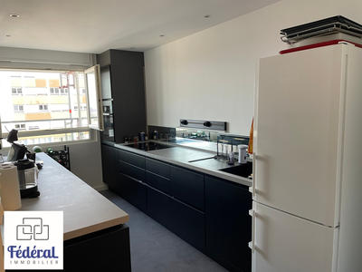 Appartement - 102 m² - 4 pièces