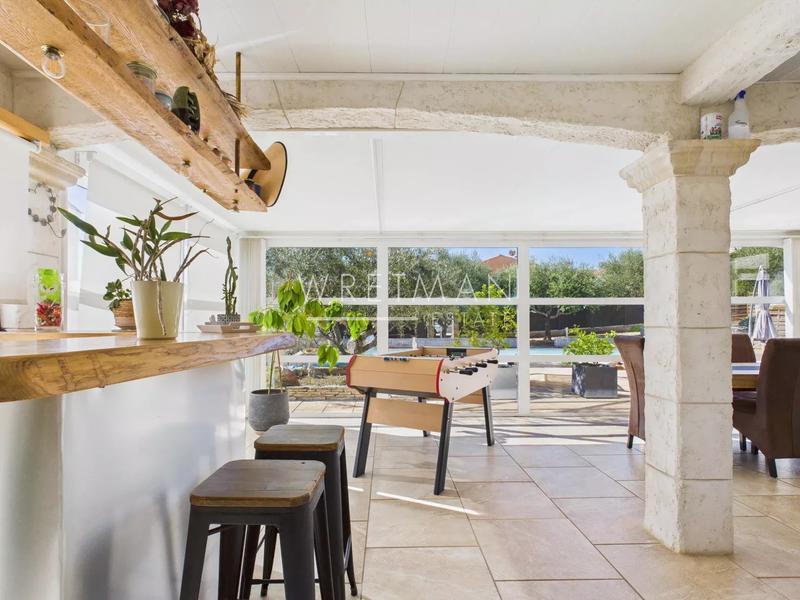 Villa - 163 m² - 6 pièces