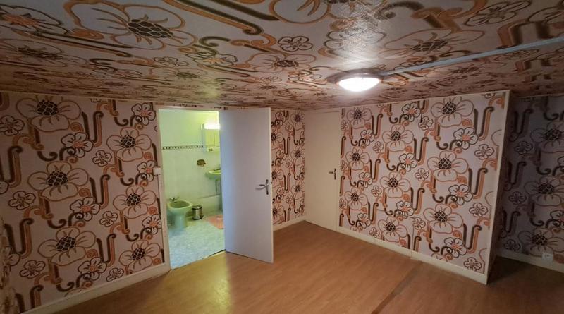 Maison - 254 m² - 8 pièces