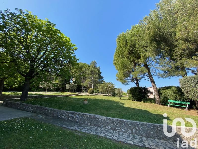 Maison - 210 m² - 11 pièces