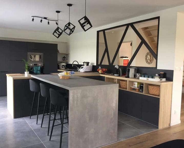 Maison - 85 m² - 4 pièces