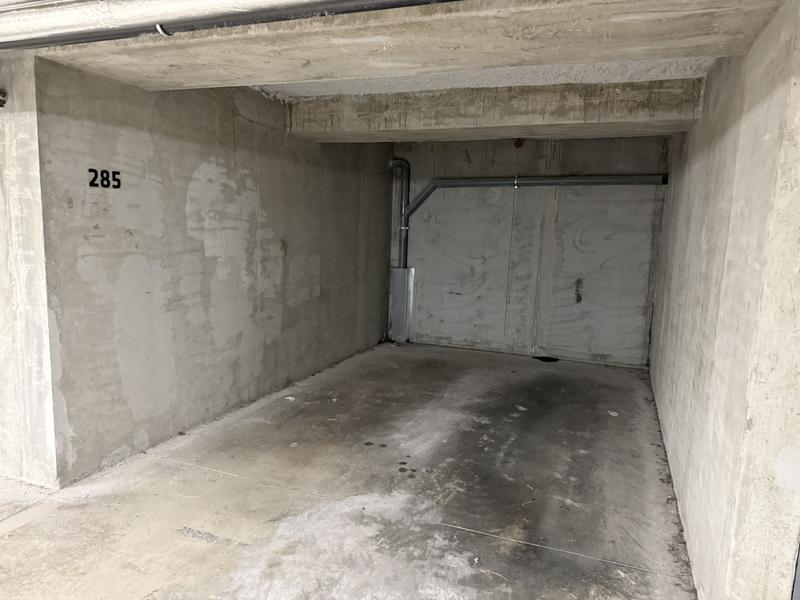 Parking / Garage - 1 m²