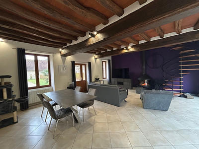 Maison - 203 m² - 7 pièces