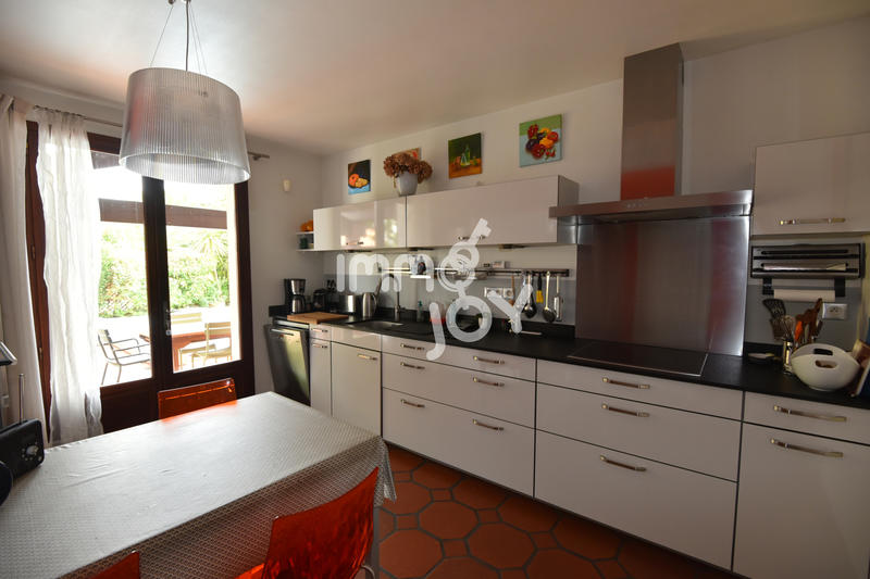 Maison - 168 m² - 5 pièces