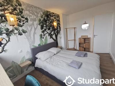 Chambre - 11 m² - 1 pièce