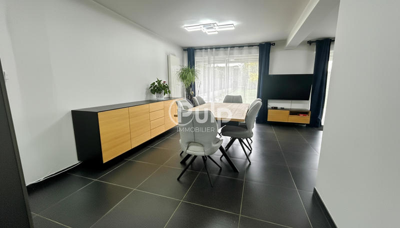 Pavillon - 140 m² - 4 pièces