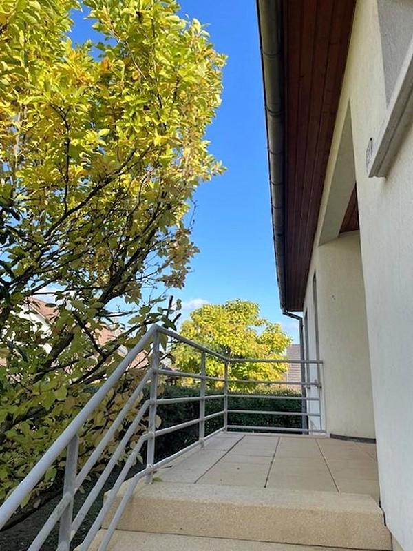 Villa - 12 438 m² - 5 pièces