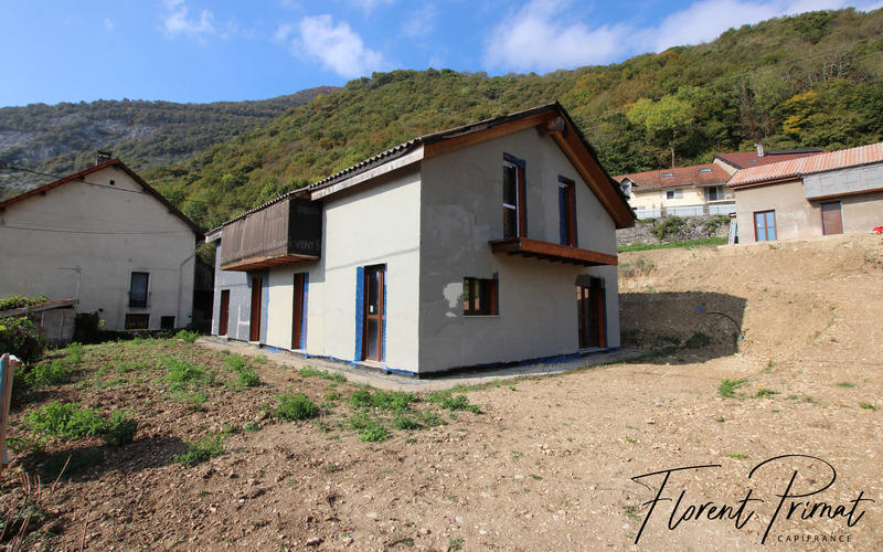 Maison - 79 m² - 5 pièces