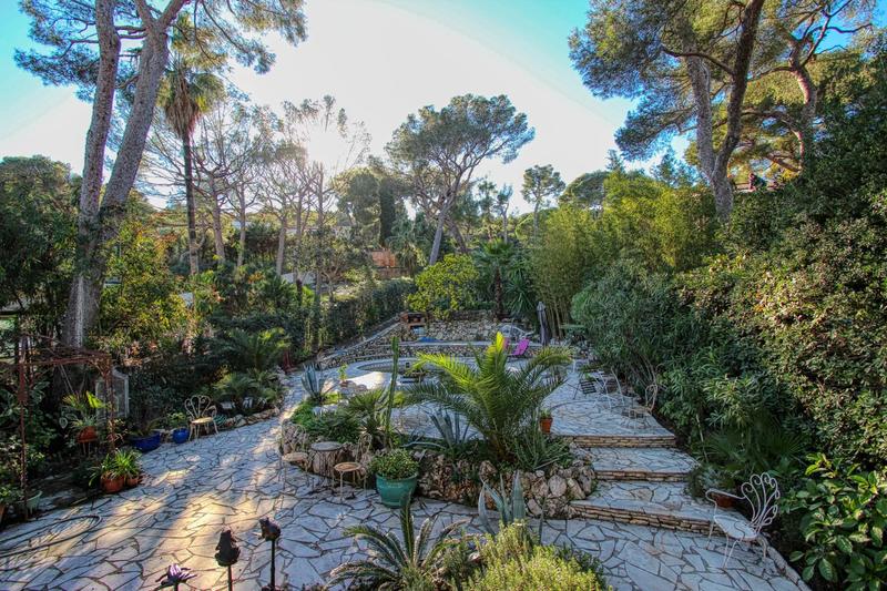 Villa - 250 m² - 7 pièces