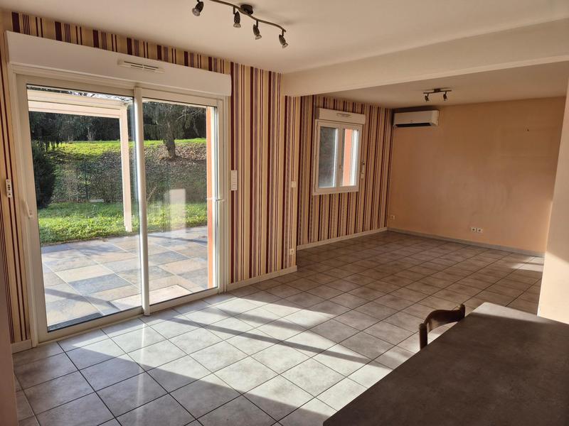 Maison - 95 m² - 5 pièces
