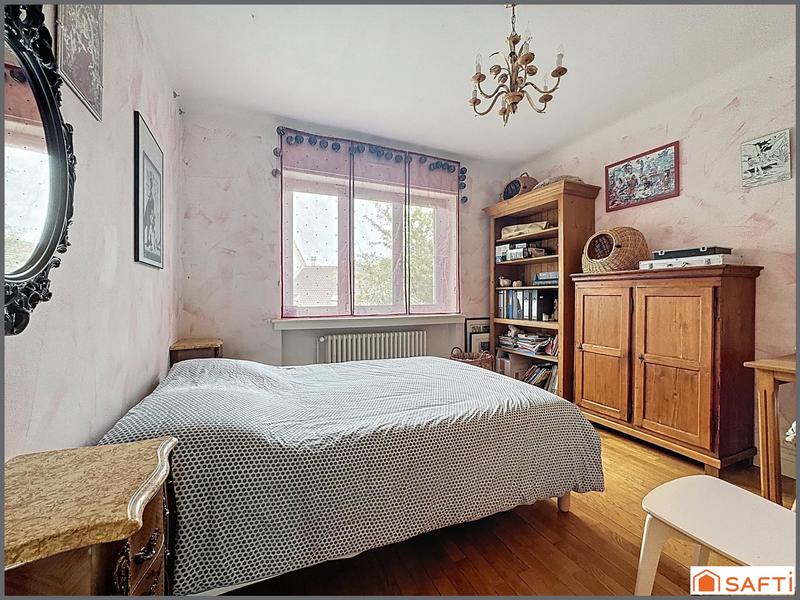 Maison - 200 m² - 8 pièces