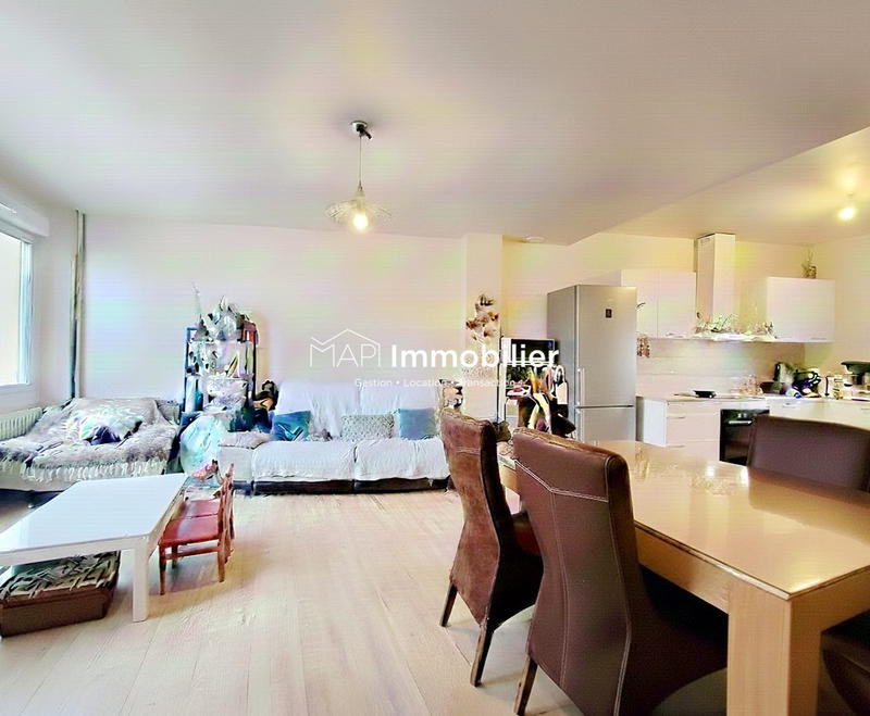 Maison - 114 m² - 6 pièces