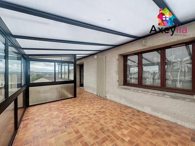 Maison - 161 m² - 6 pièces