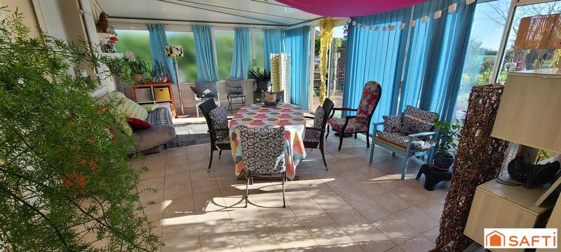 Maison - 140 m² - 6 pièces