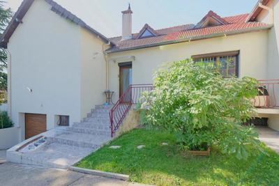 Maison - 151 m² - 6 pièces