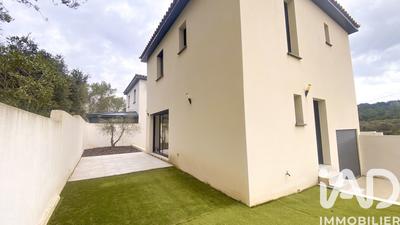 Maison - 75 m² - 4 pièces