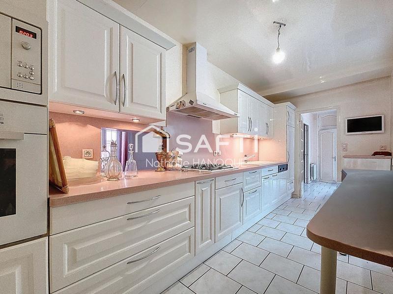 Maison - 122 m² - 6 pièces