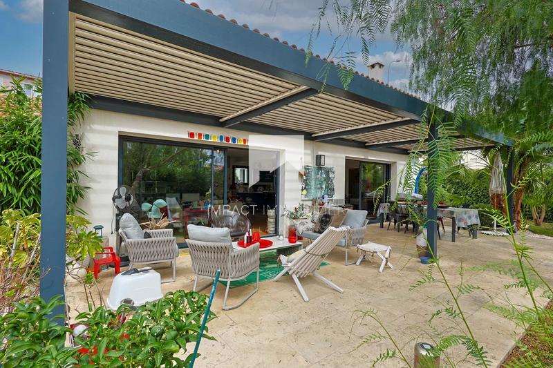 Maison - 140 m² - 5 pièces