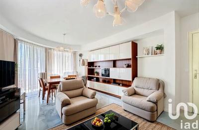 Appartement - 90 m² - 3 pièces