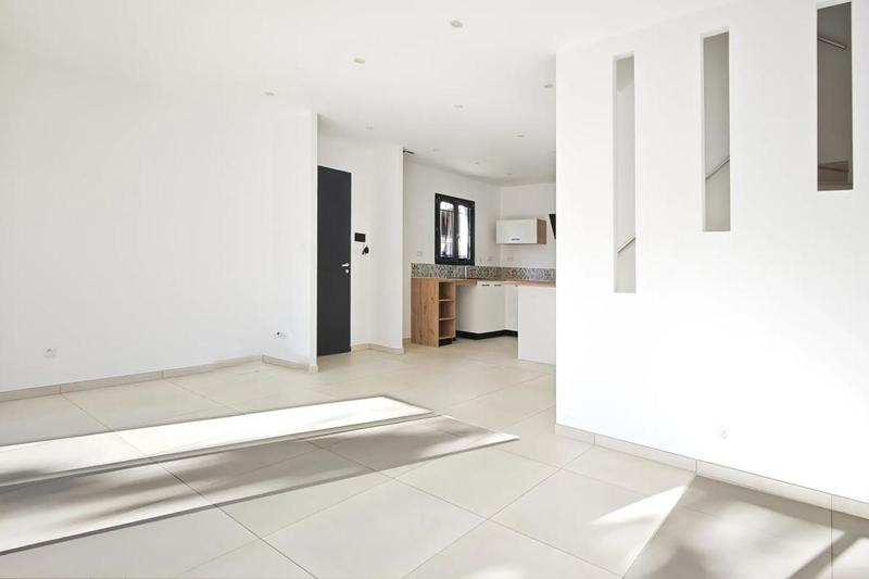 Pavillon - 97 m² - 4 pièces