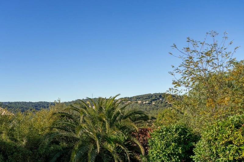 Villa - 90 m² - 4 pièces