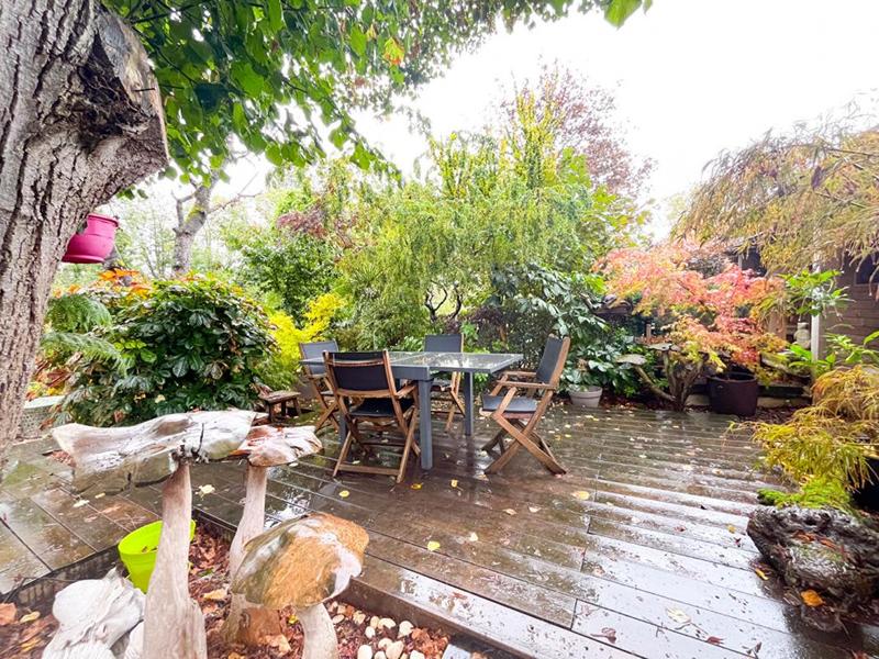 Maison - 260 m² - 12 pièces