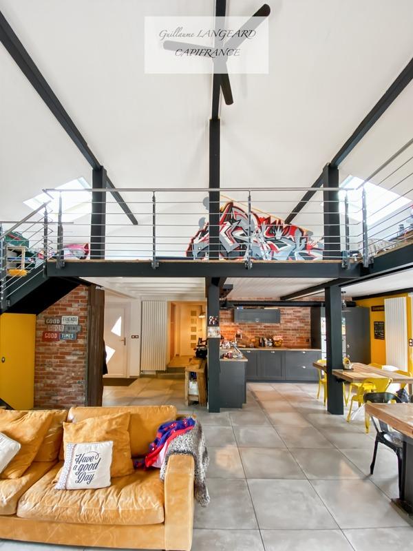 Maison - 227 m² - 6 pièces