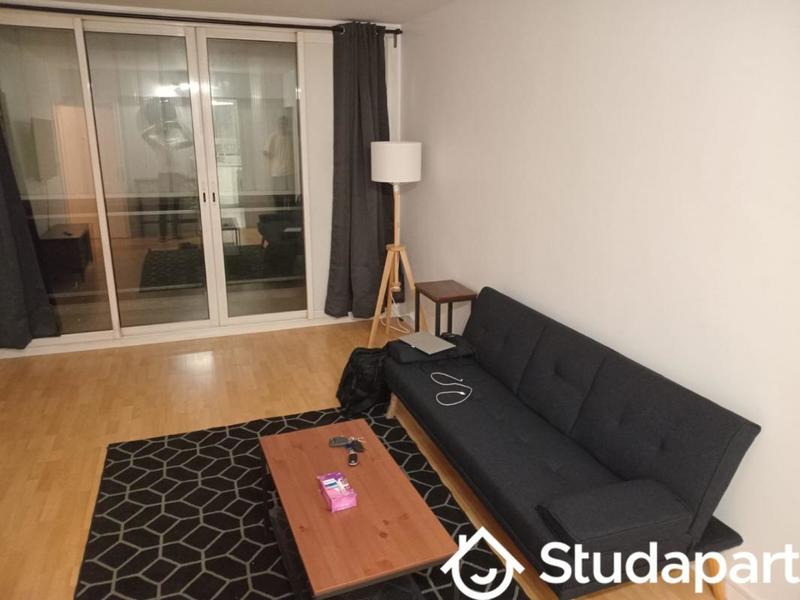 Chambre - 12 m² - 1 pièce